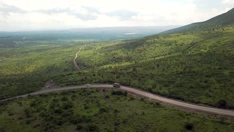 Wunderschöne-Luftaufnahme-Der-Kenianischen-Landschaft
