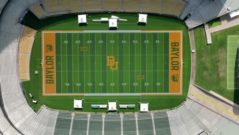 Antena-De-Arriba-Hacia-Abajo-Del-Campo-De-Fútbol-Del-Estadio-Mclane-En-La-Universidad-De-Baylor