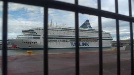 Cruise-ferry-MS-Silja-Europa-backs-into-berth-in-Helsinki-waterfront