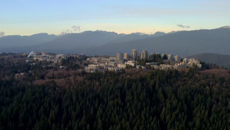 Towering-Buildings-Of-Simon-Fraser-University-On-The-Forested-Mountain-Of-Burnaby-In-BC,-Canada