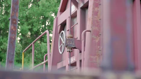 Detail-shot-of-an-old-freight-wagon