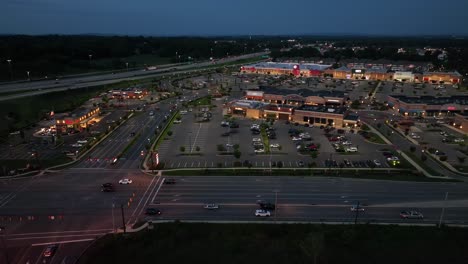 Modern-retail-shopping-stores-in-USA