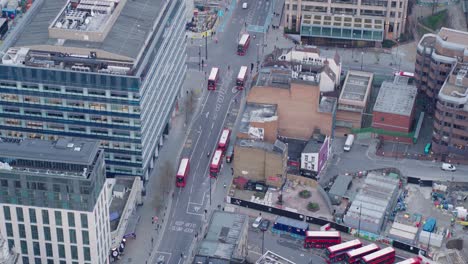 London,-Vereinigtes-Königreich,-Juli-2021,-Luftaufnahme-Der-Straßen-Im-Stadtzentrum-Aus-Der-Vogelperspektive