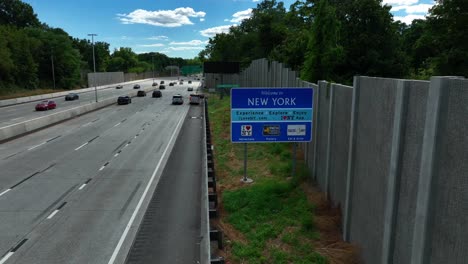 Bienvenido-Al-Cartel-De-Nueva-York