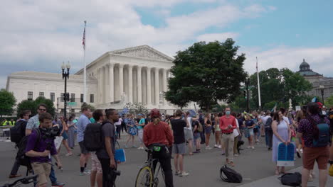 Crowd-of-protestors-and-camera-people-as-Roe-vs-Wade-decision-came-down