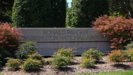 Ronald-Regan-National-Airport-In-Washington,-D.C