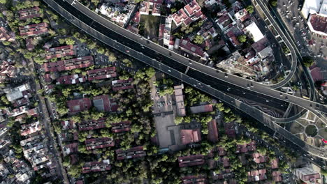 Drohnenaufnahme-Der-Urbanisierung-Von-Mexiko-Stadt