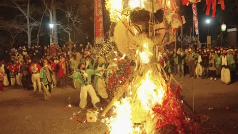 Year-of-the-Tiger,-Sagicho-Matsuri-Festival-Event-at-Night,-Float-Burning-Begins