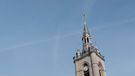 Der-Glockenturm-Von-Tournai,-Belgien-–-Zeitraffer