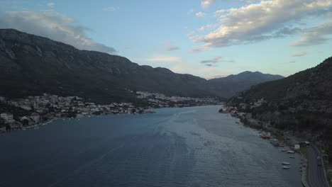 Windy-blue-evening-flight-into-Dubrovnik-inner-harbour,-Croatia