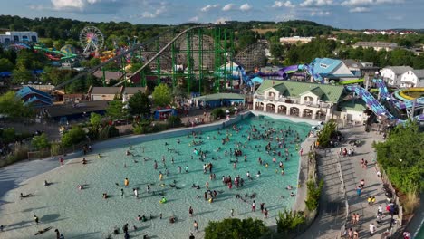 Wave-pool-in-The-Boardwalk-at-Hershey-Park