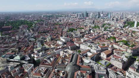 Skyline-Aerial-View-Of-Milan,-Italy