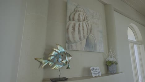 Interior-design-seaside-theme-accommodation-mantel-place