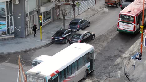 City-close-up-of-corner-intersection-with-green-light