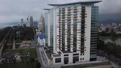 Aufnahme-Des-Hilton-Hotels-In-Batumi.-Mit-Drohne