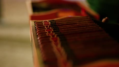 Beautifully-presented-tray-of-hand-rolled-cigars-in-a-brown-box