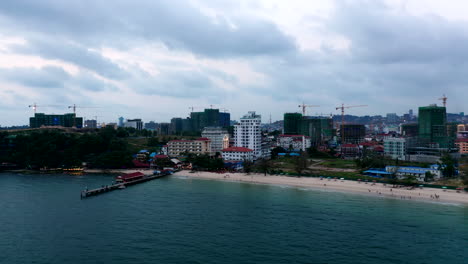 Imágenes-Aéreas-De-Drones-Que-Muestran-Una-Vista-Panorámica-De-Sihanoukville-En-Camboya