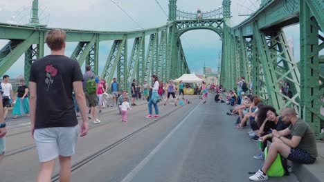 Entrada-Al-Festival-Szabihid-En-El-Puente-De-La-Libertad