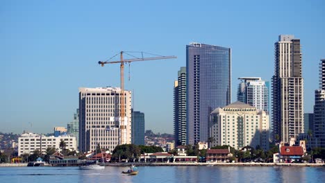 Verkehrsflugzeug-Im-Anflug-Auf-Den-Flughafen-San-Diego