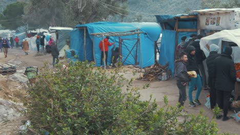 Refugiados-Refugios-Improvisados-Y-Mercados-Campo-De-Refugiados-De-Moria