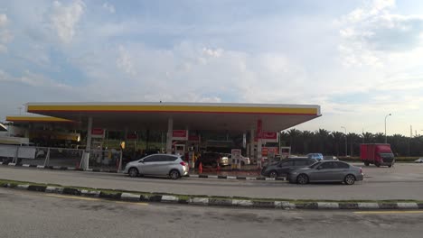 Shell-petrol-station-during-the-daytime