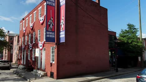 Lugar-De-Nacimiento-Y-Museo-De-Babe-Ruth-En-Baltimore,-El-Bambino,-Jugador-De-Béisbol-Profesional-En-Las-Ligas-Mayores-De-Los-Yankees-De-Nueva-York