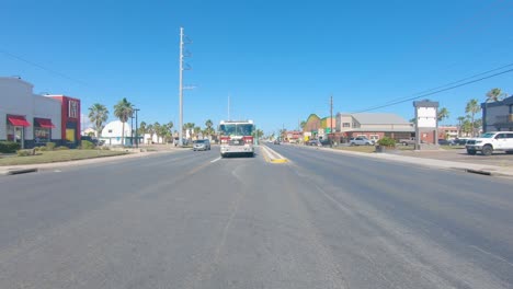 Pov-Mientras-Conducía-Por-Padre-Boulevard-Y