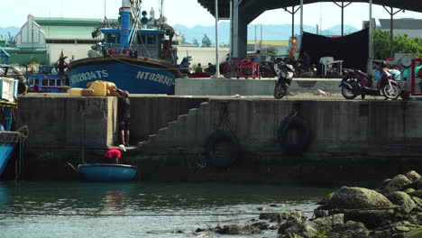 Harbor-scene-in-My-Tan,-Vietnam