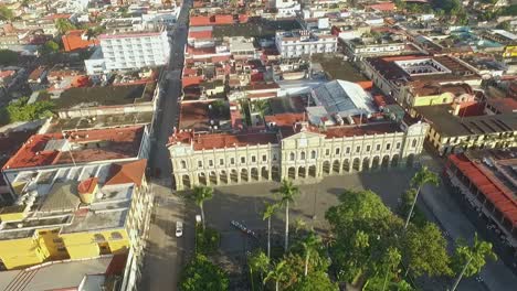 Vista-Aérea-Con-Drone-Del-Centro-Histórico-De-La-Ciudad-De-Córdoba,-Veracruz,-México