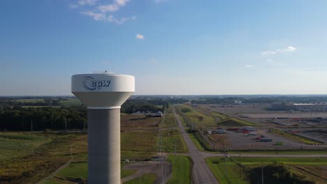 Gas-And-Water-Tower-And-The-Vast-Rural-Landscape-In-Clarksville,-Tennessee