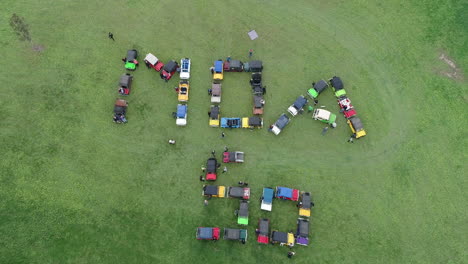 Convoy-Del-50-Aniversario-De-La-Asociación-De-Propietarios-De-Moke:-Como-Parte-Del-50-Aniversario-De-La-Asociación-De-Propietarios-De-Moke-En-Victoria,-Australia,-Destino-Final-De-Su-Viaje-Histórico