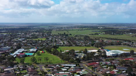 AERIAL-Down-Grovedale-West-Primary-School-and-Grovedale-College