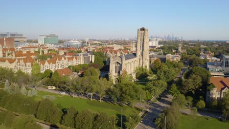 Aerial-Shot-of-Rockefeller-Memorial-Chapel-in-Chicago,-Illinois-in-Summer