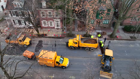 Municipal-workers-dig-up-street