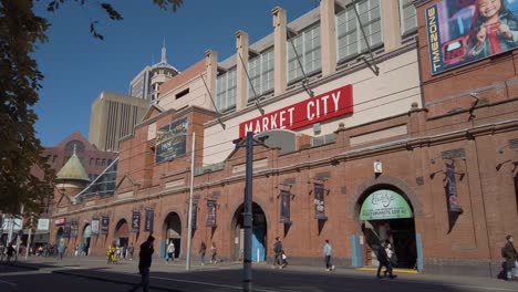 Berühmter-Reismarkt,-Obst-,-Gemüse--Und-Souvenirmarkt-In-Market-City-In-Sydney,-CBD,-Australien