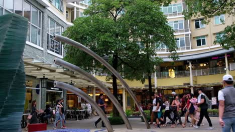 Editorial-illustrative-view-of-artfully-designed-structures-on-a-promenade-or-walkway-at-a-commercial-area-within-Bonifacio-Global-City,-Taguig,-Metro-Manila,-Philippines