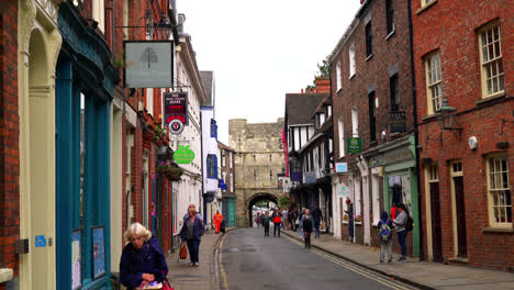 York-England,-circa-:-Shopping-area-at-Stonegate-street-in-York,-UK