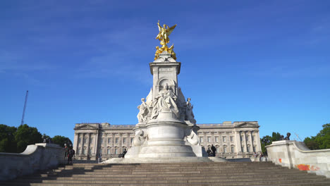 London-England,-circa-:-London-City-with-Buckingham-Palace-in-United-Kingdom