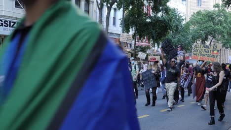 Vidas-Negras-Importan-Protesta-Durante-Covid-19,-Brisbane,-Australia