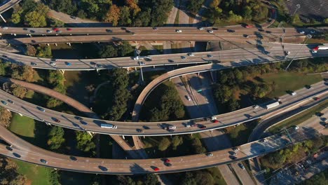 Vista-De-Pájaro-Del-Tráfico-En-La-I-45-En-El-área-Del-Centro-De-Houston