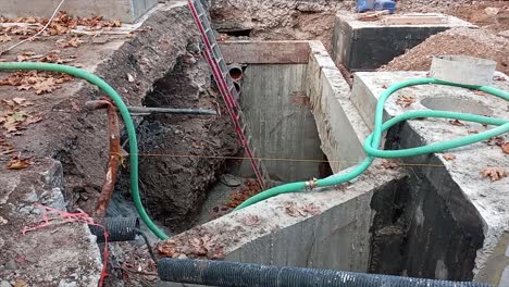 Water-pipe-construction-site-repair-in-Street