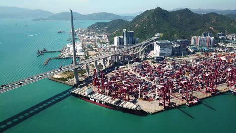 Vista-Aérea-De-La-Terminal-De-Contenedores-En-Hong-Kong