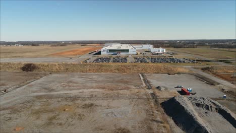 Dji-Mavic-Air-2-Sobrevolando-La-Planta-De-Lg-En-Clarksville,-Tennesse