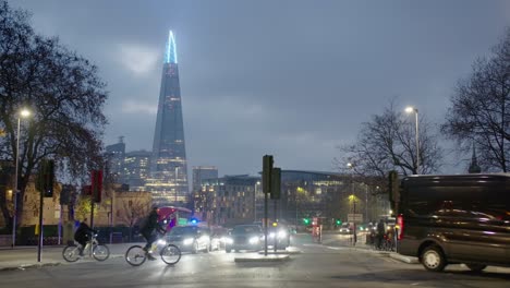 View-of-the-Shard-from-a-busy-junction-at-night