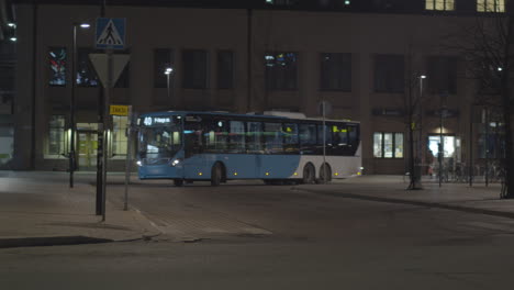 öffentlicher-Verkehr