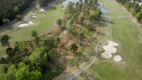 Antena-Sobre-El-Campo-De-Golf-Magnolia-Greens-Paralaje-En-órbita-Lenta