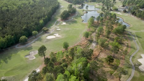 Luftaufnahme-Hoch-über-Dem-Magnolia-Greens-Gold-Course