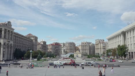 Kiewer-Maidan-Platz-An-Einem-Sonnigen-Tag-Im-August-2021