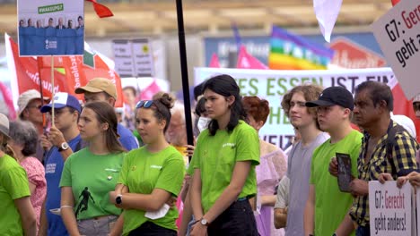 Activistas-Climáticos-Exigen-Justicia-Climática-A-Los-Líderes-Políticos-En-La-Cumbre-Del-G7-En-Munich,-Alemania