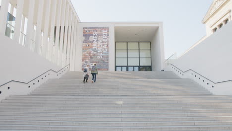 James-Simon-Galerie-Auf-Der-Museumsinsel-Im-Zentrum-Von-Berlin-Mitte